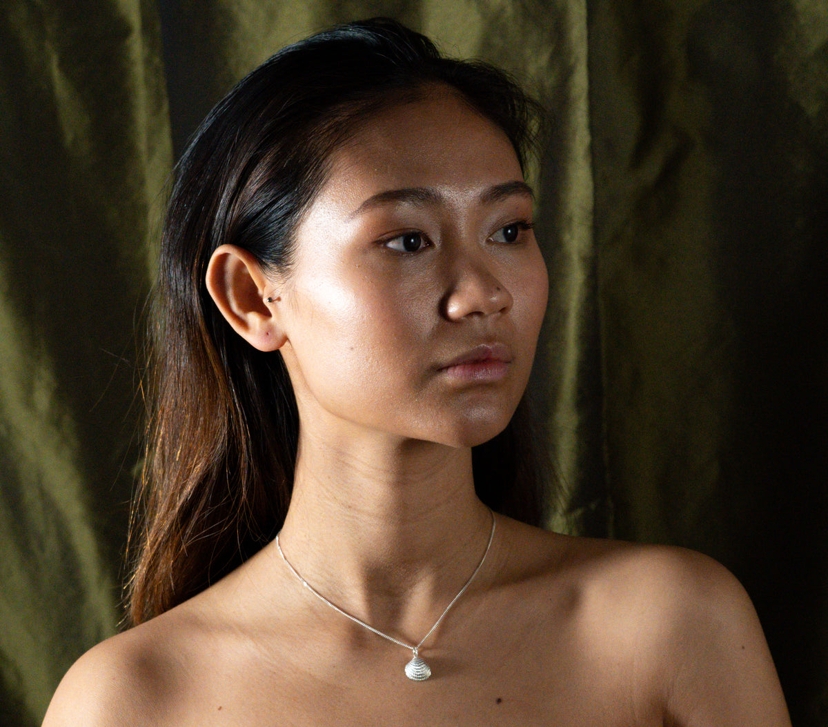 Iris Necklace- Silver